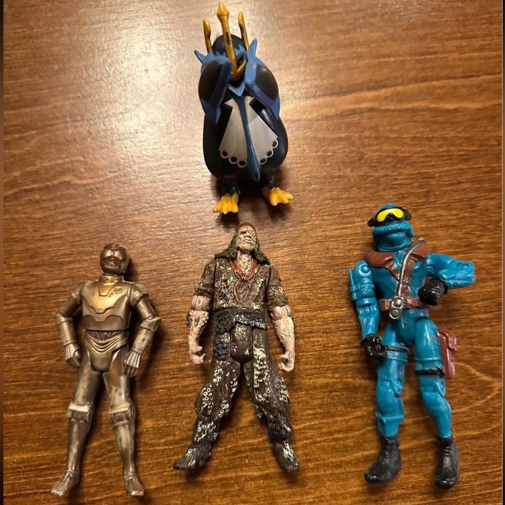 Action figures Star Wars, pirates of the Caribbean, TM Ninja Turtles, poke-man